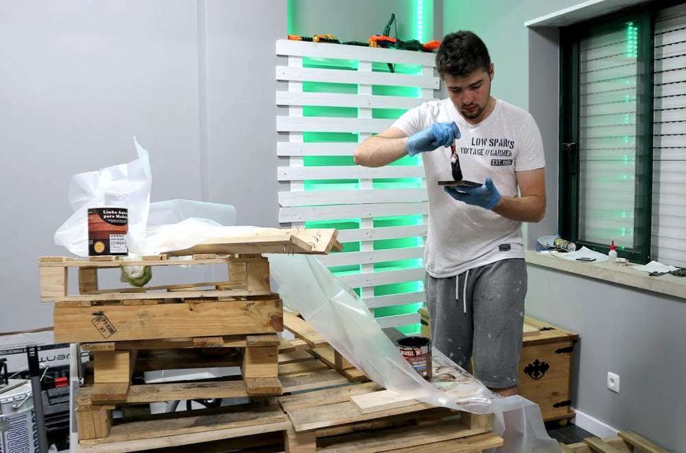 Capacitación | Comienza el curso de construcción de muebles de oficina en el CFL 401