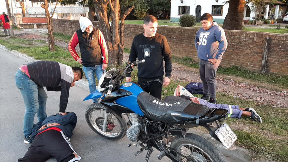 Policiales | La policía detuvo a tres hombres por comercializar drogas en Presidente Perón