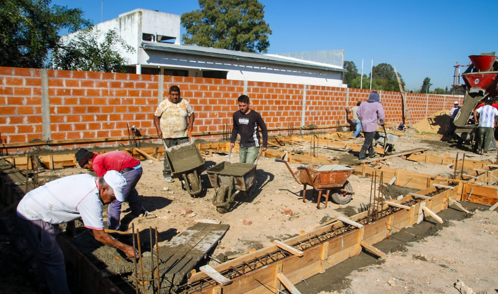 Educación | Continúan los trabajos de construcción de aulas en escuelas de San Vicente