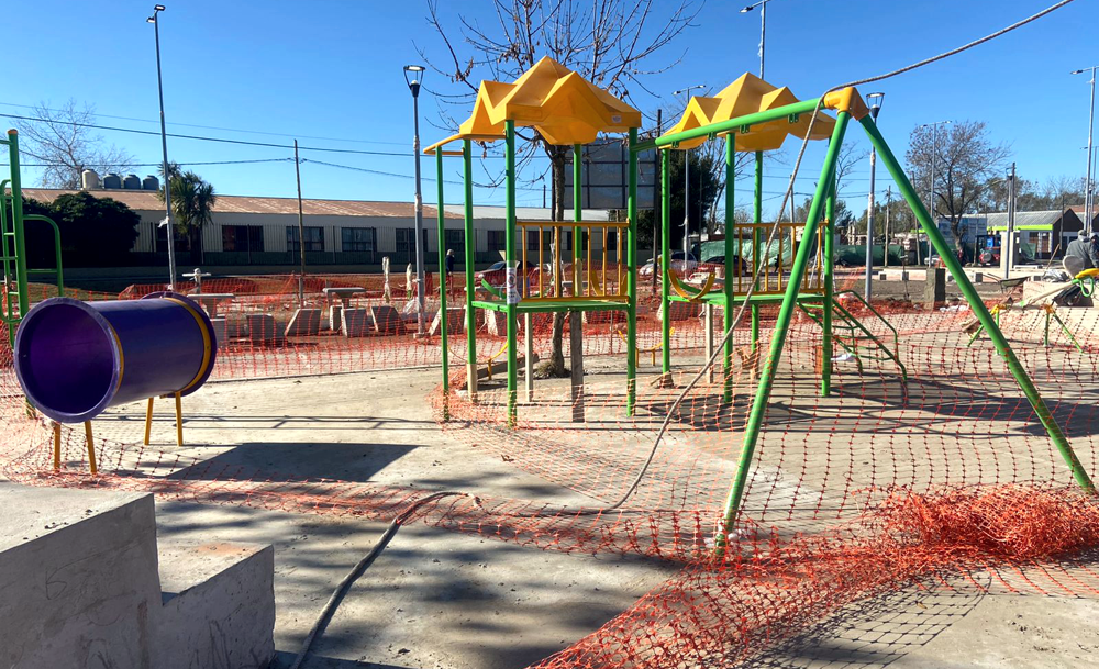 Presidente Perón | La plaza del barrio Parque Americano ingresó en su última etapa de obra