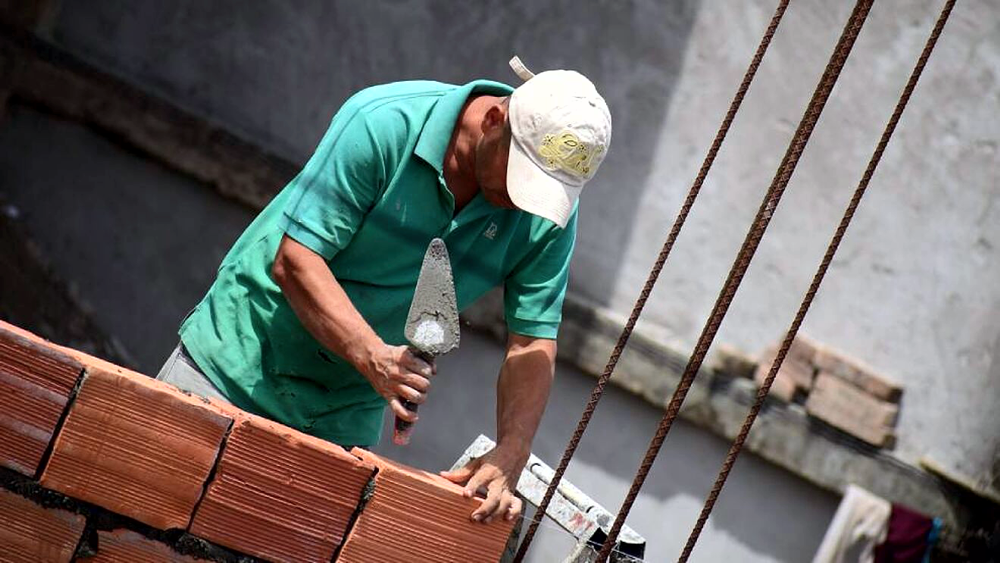 Provincia | Kicillof lanzó Buenos Aires CREA, una línea de créditos para ampliar viviendas