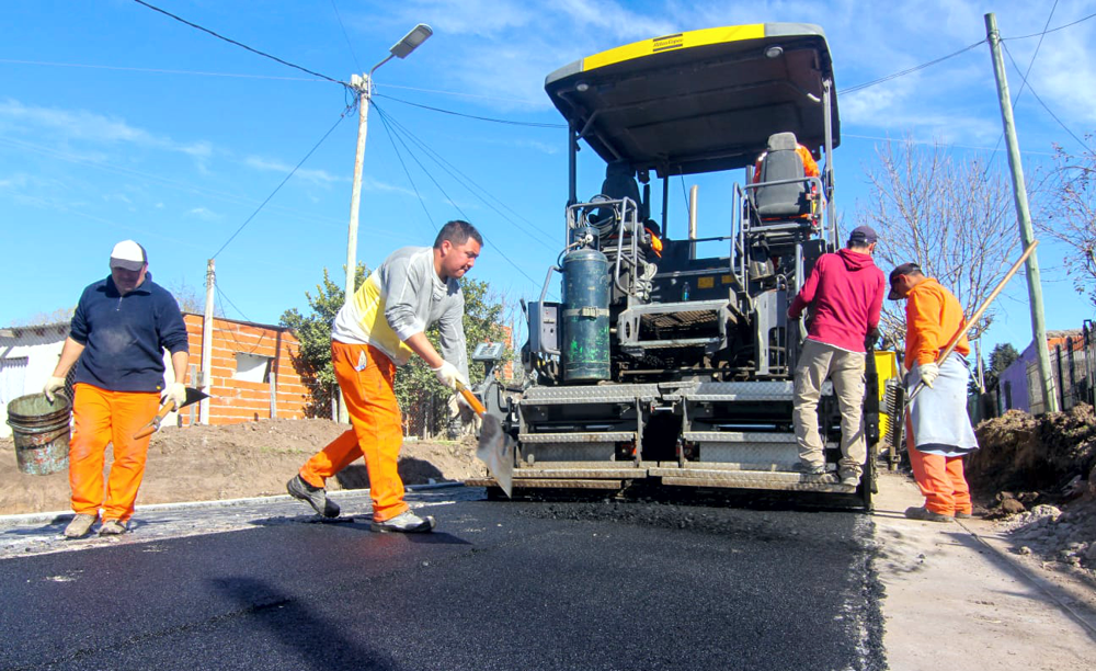 Redes Conexas | Continúa el programa de asfaltos en la ciudad de Alejandro Korn