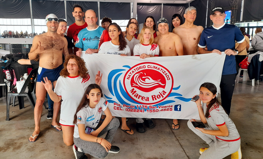 Natación | Buena performance de Marea Roja en el Torneo Promocional del Parque Roca