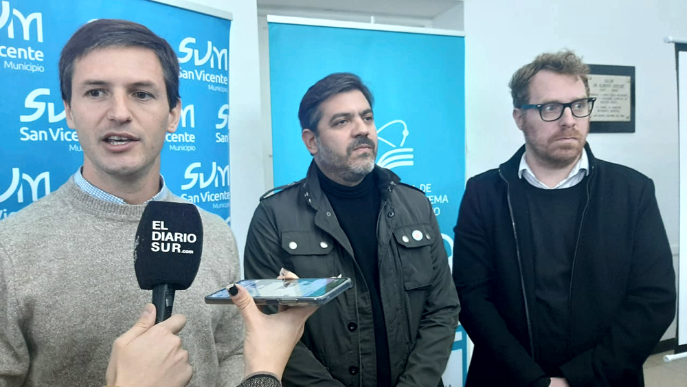 Educación | Mantegazza firmó un convenio del Programa “Puentes” para la adquisición de mobiliario