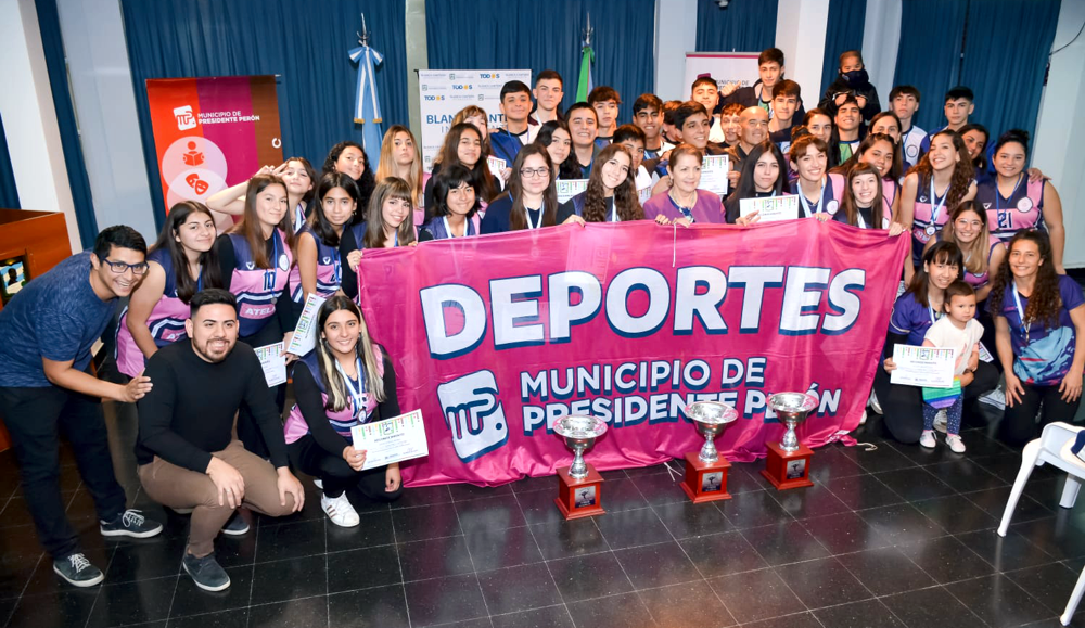 Deportes | Cantero distinguió a Guernica Vóley, campeón en 4 categorías de la LIVOSUR