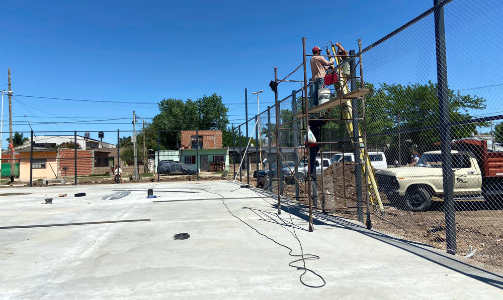 Paseo público | La Plaza de la Educación de La Yaya, en su última etapa de rehabilitación