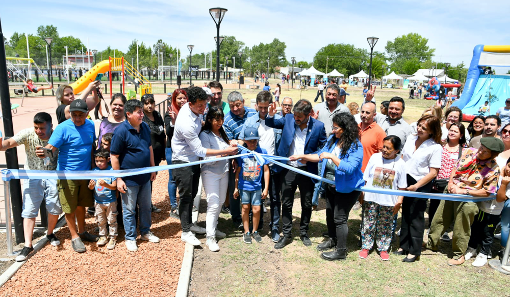 Alejandro Korn | Mantegazza, Bianco y Barrios inauguraron una plaza en el barrio San José