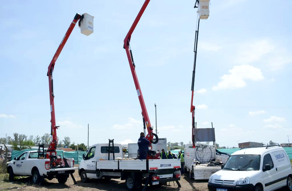 Luminarias | Comenzó la obra de iluminación integral del barrio Agrocolonia de Guernica