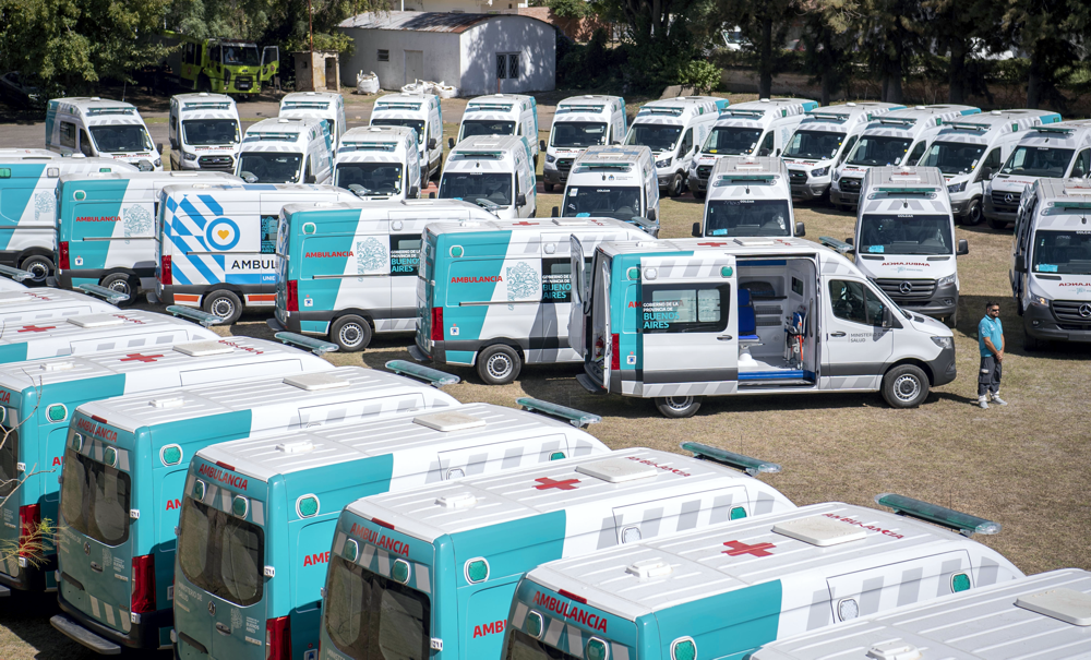 Salud | La Provincia entregó 199 nuevas ambulancias que fortalecerán la gestión de emergencias bonaerense
