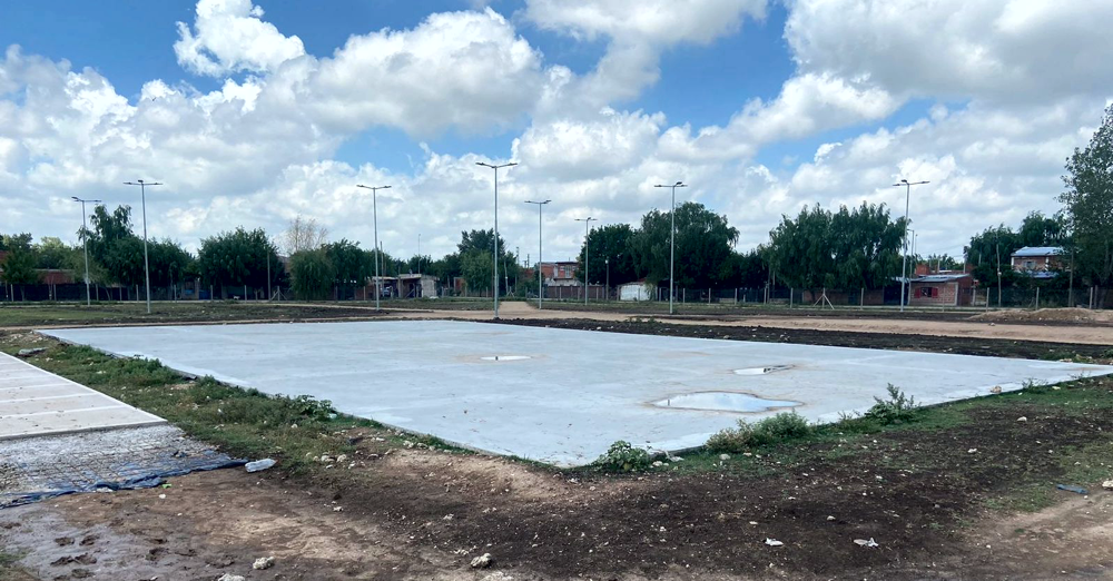 Presidente Perón | Avances en la construcción de una nueva plaza en el barrio Las Lomas