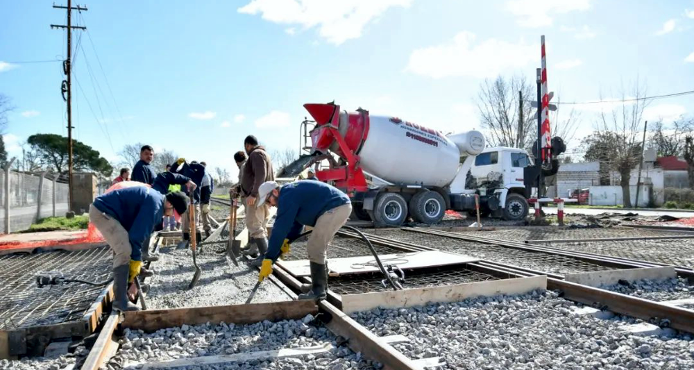 Alejandro Korn | Por obras, cortarán el tránsito en el paso a nivel de la calle Uruguay