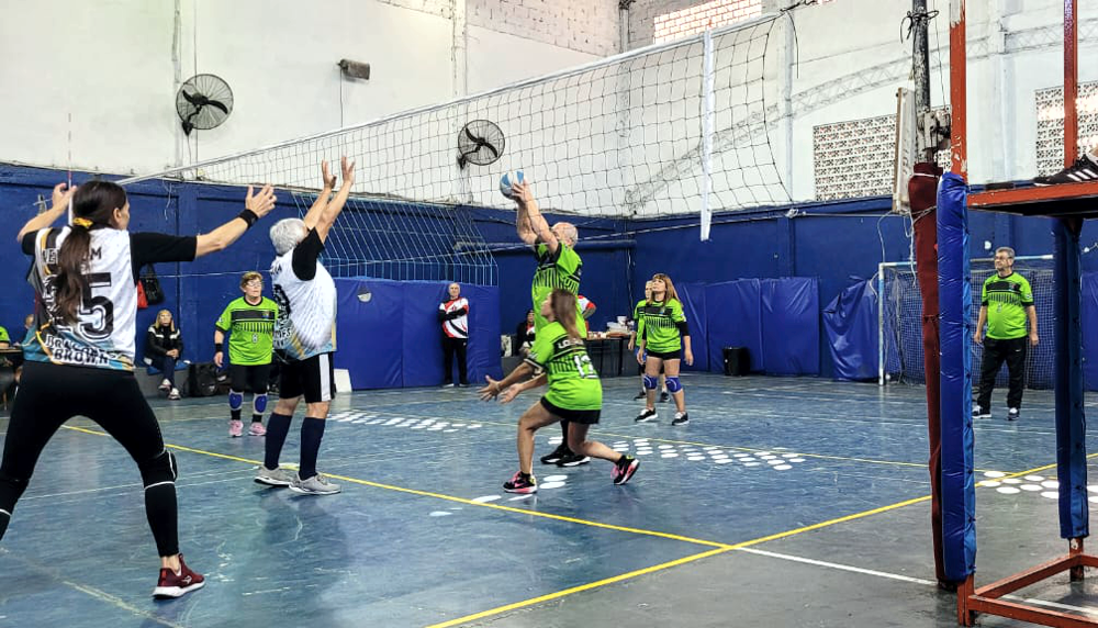 Deportes | Continúa la Liga Iniciativa de Newcom, y Los Nonos siguen punteros e invictos