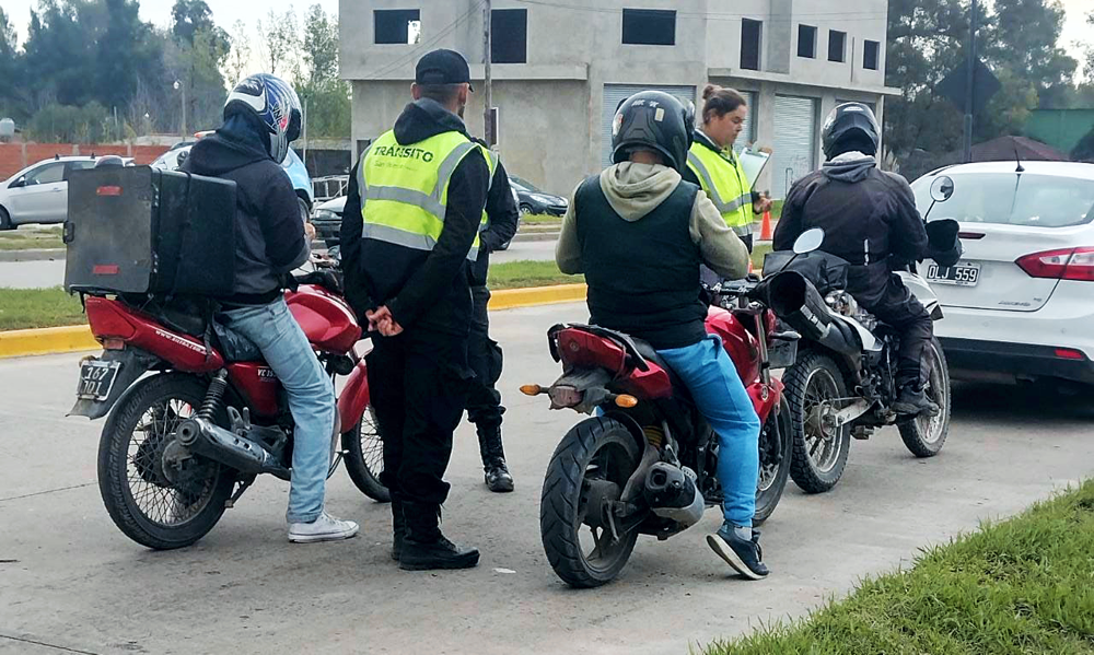 Tránsito | El Municipio realizó un fuerte operativo sobre avenida Presidente Perón en San Vicente