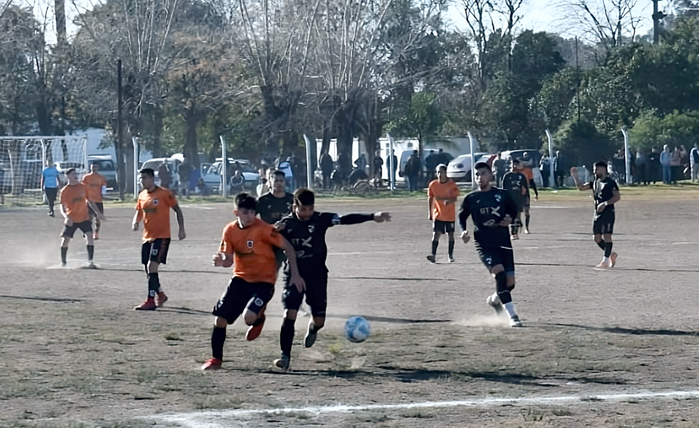 Fútbol  masculino | Estrella de Jeppener y 15 de Febrero lograron el ascenso a la Zona Elite Pre Federal