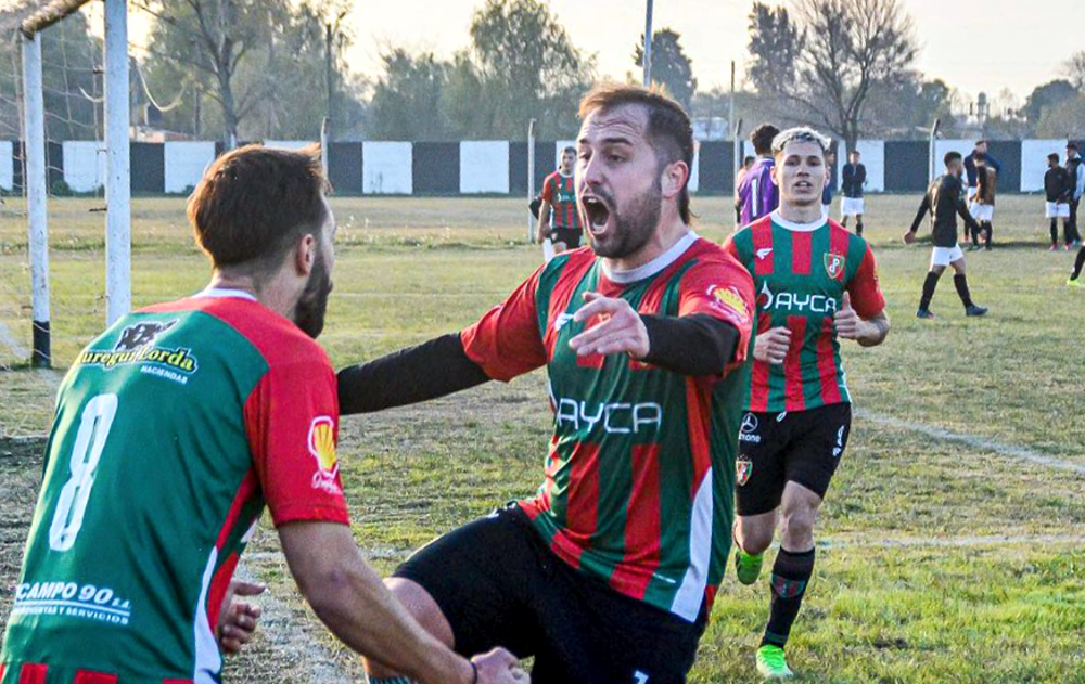 Fútbol masculino | Progreso le ganó el duelo a Defensores de Glew y ahora mira a todos desde arriba
