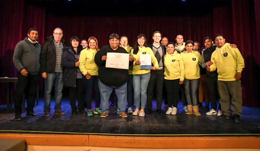 Instituciones | Mantegazza entregó la Personería Jurídica a 21 asociaciones civiles del distrito