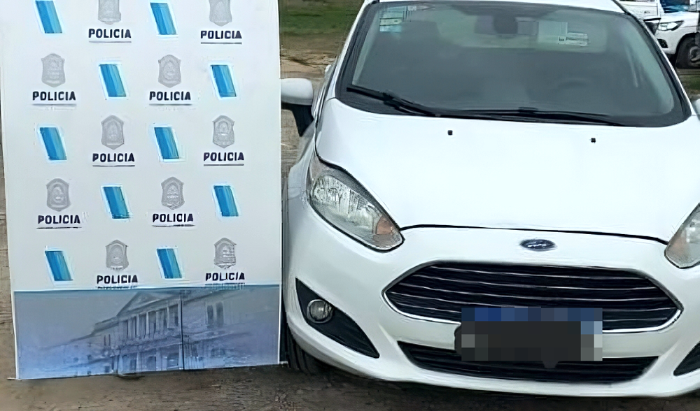 San Vicente | Detienen a dos jóvenes sobre Ruta 6 que se resistieron al arresto