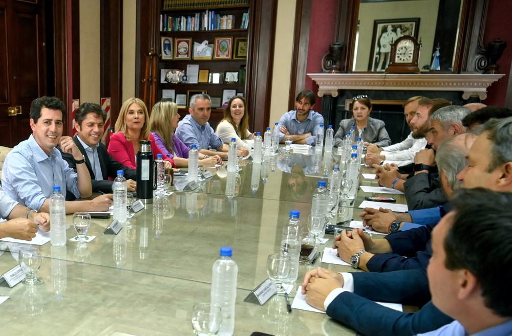 Política | Cantero participó de reunión entre Kicillof e intendentes electos de la Tercera