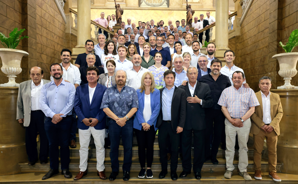 Provinciales | El Gobernador Kicillof mantuvo una reunión con intendentes electos de la Provincia