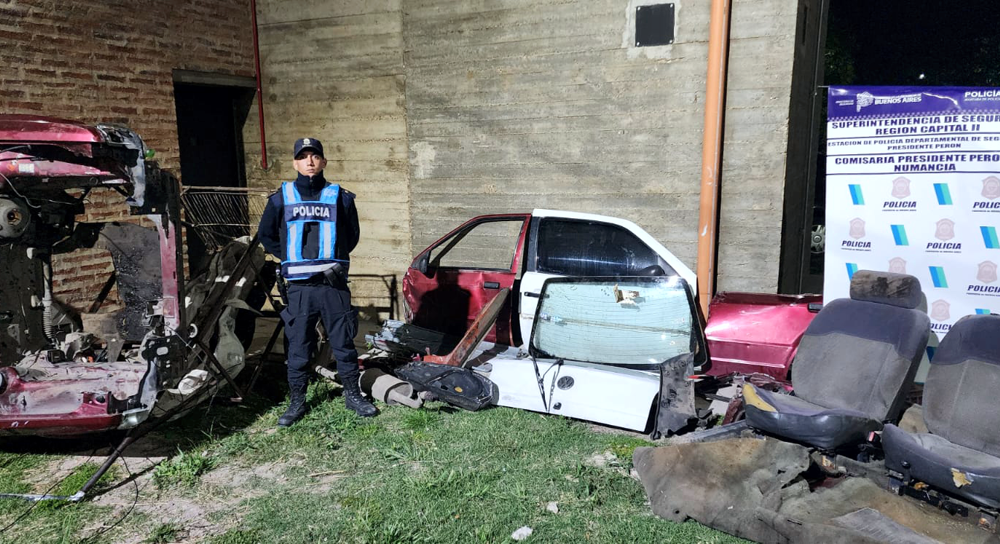 Presidente Perón | Barrio San Roque: detienen a dos hombres que desguazaban autos robados