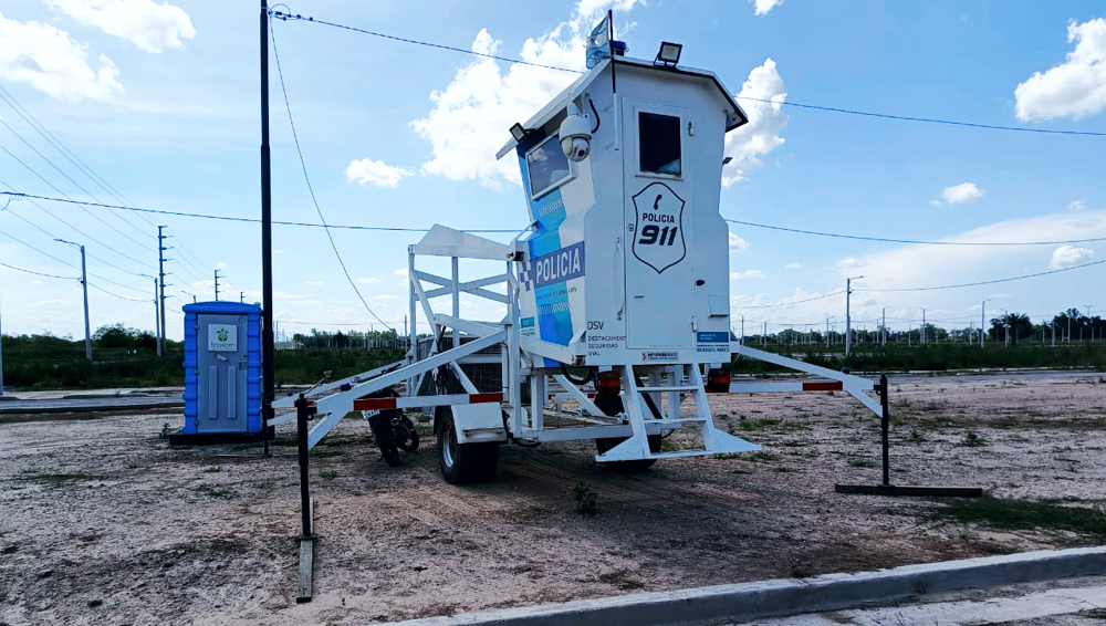 San Vicente | Instalan una torre araña de control policial en el barrio Papa Francisco