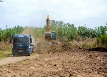 Alejandro Korn | Comenzaron los trabajos de saneamiento en el Polideportivo Padre Mugica