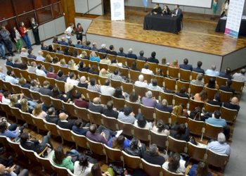 Presidente Perón | Cantero participó de un encuentro sobre políticas habitacionales