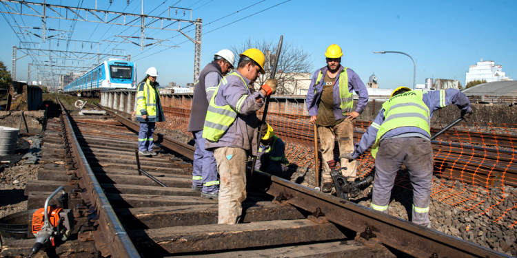 Transportes | Podrían normalizar la circulación de los trenes del Roca antes de lo previsto