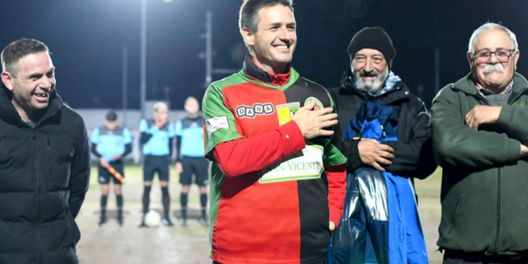 Deportes | Mantegazza inauguró la nueva iluminación del estadio de Empalme San Vicente