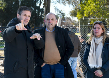 Educación | Mantegazza recorrió dos establecimientos cuyas construcción fue parada por Milei