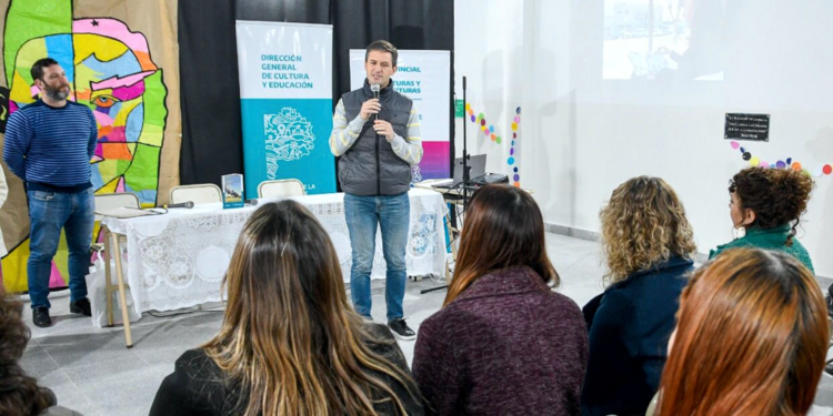 Literatura | Presentaron la colección “Identidades Bonaerenses” con escritores destacados de la provincia