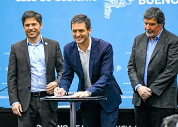 Educación | Mantegazza firmó un convenio para la construcción de dos escuelas secundarias