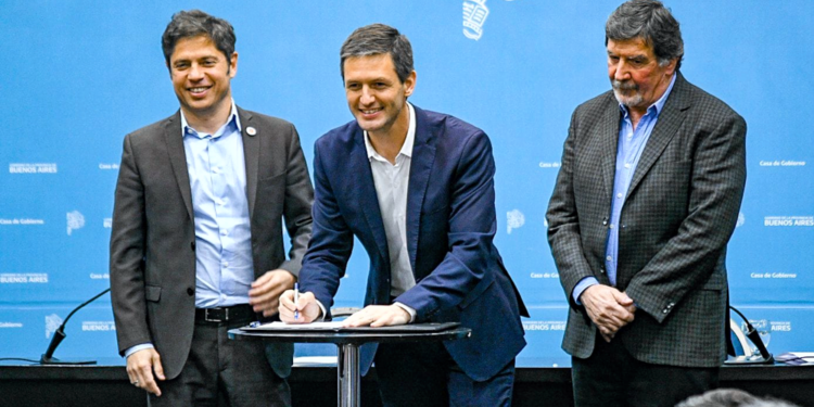 Educación | Mantegazza firmó un convenio para la construcción de dos escuelas secundarias