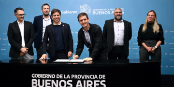 La Plata | Mantegazza firmó un convenio para adquirir nuevos bienes para el Municipio de San Vicente