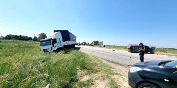 San Vicente | Grave accidente entre un camión y un utilitario sobre la Ruta 6: un herido amputado