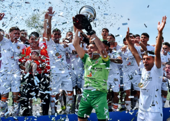 Fútbol | Estrella del Sur jugó, ganó, festejó y desató la alegría en el Chiqui Tapia