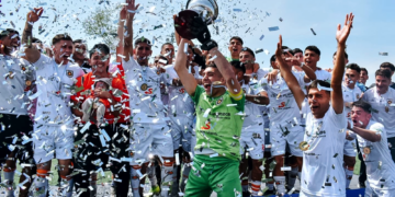 Fútbol | Estrella del Sur jugó, ganó, festejó y desató la alegría en el Chiqui Tapia