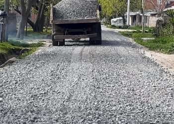 Presidente Perón | Reparan calles del distrito con material reciclado de asfaltos rotos