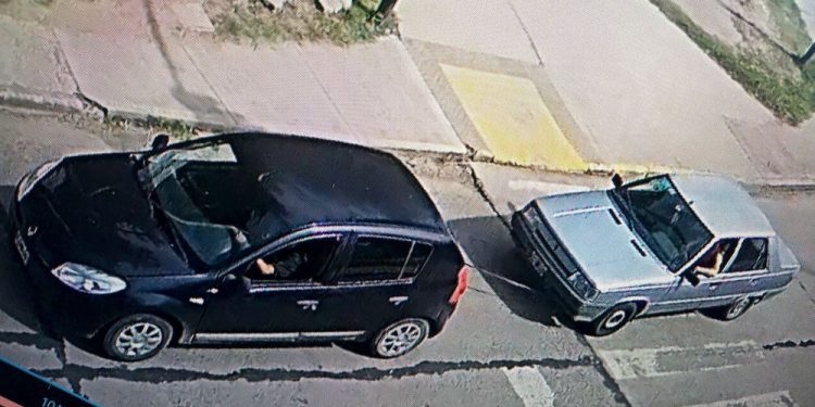 San Vicente | Robaron un auto en la Laguna y la policía los atrapa en Longchamps