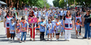 Aniversario | Presidente Perón festejó los 31 años de su creación con un gran desfile