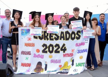 Educación | Entregaron diplomas y medallas a los egresados del Programa FinEs de Presidente Perón