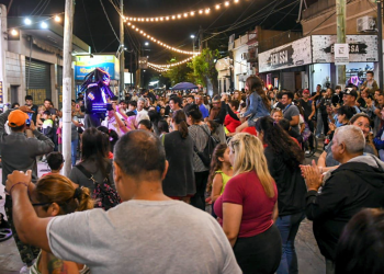 Alejandro Korn | Nuevo récord de visitantes en la edición 2024 de La Noche de las Vidrieras