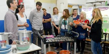 Educación | Mantegazza entregó equipamiento para cuatro comedores escolares del distrito