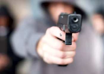 Policiales | Asaltan a Claudio Vizjak en su casa de Guernica y le roban varias pertenencias