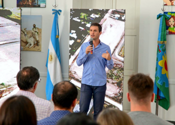 San Vicente | Mantegazza lanzó tres programas de suelo urbano de lotes con servicios