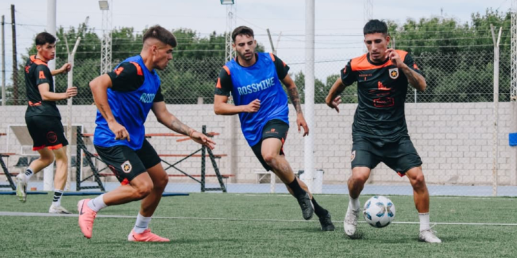 Fútbol del Ascenso | Estrella del Sur se pone a punto para el debut oficial en la Primera C