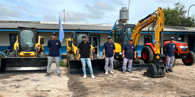 Presidente Perón | El Municipio adquirió cuatro máquinas viales con recursos propios