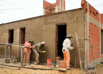 Viviendas | Avanza la construcción del Barrio Parque Altos del Miriní en Alejandro Korn