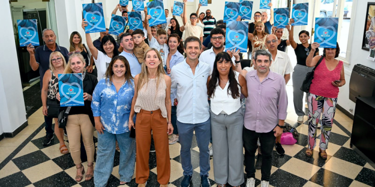 Regularización dominial | El Municipio entregó 23 escrituras a vecinos del distrito