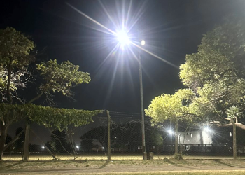 Deportes | Avanza la obra de iluminación en el Polideportivo Municipal Jorge Furriól de Guernica
